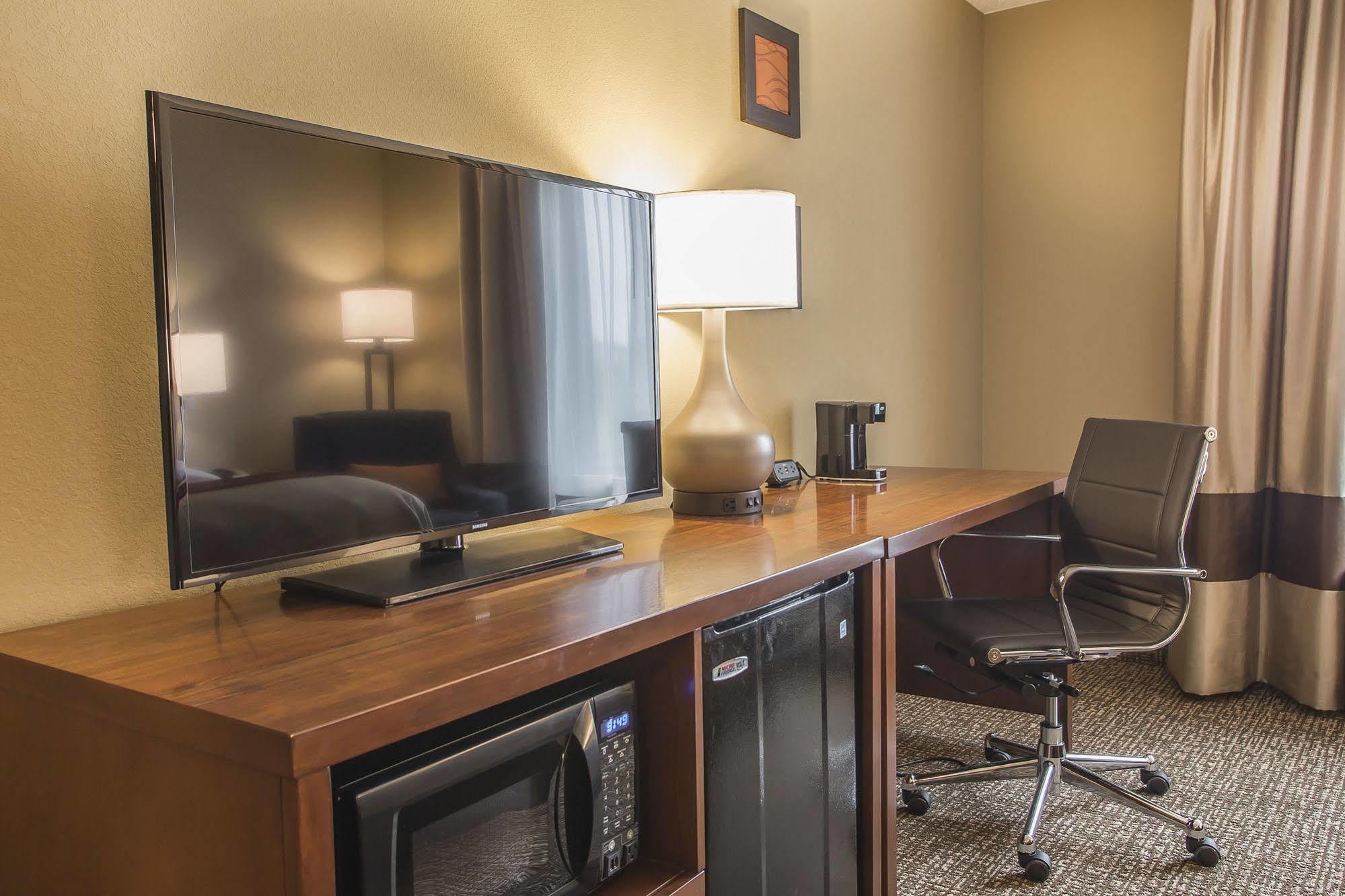 Comfort Inn Pa Turnpike - I-81 Carlisle Zewnętrze zdjęcie